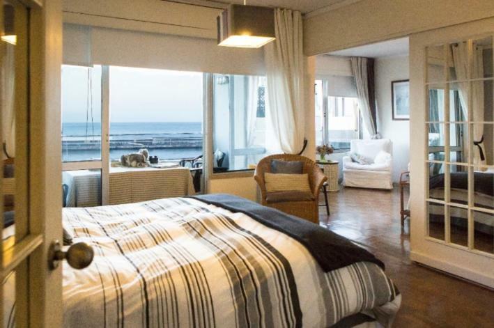 Apartment W Stunning View - Marina - Free Parking & Ac 푼샬 외부 사진